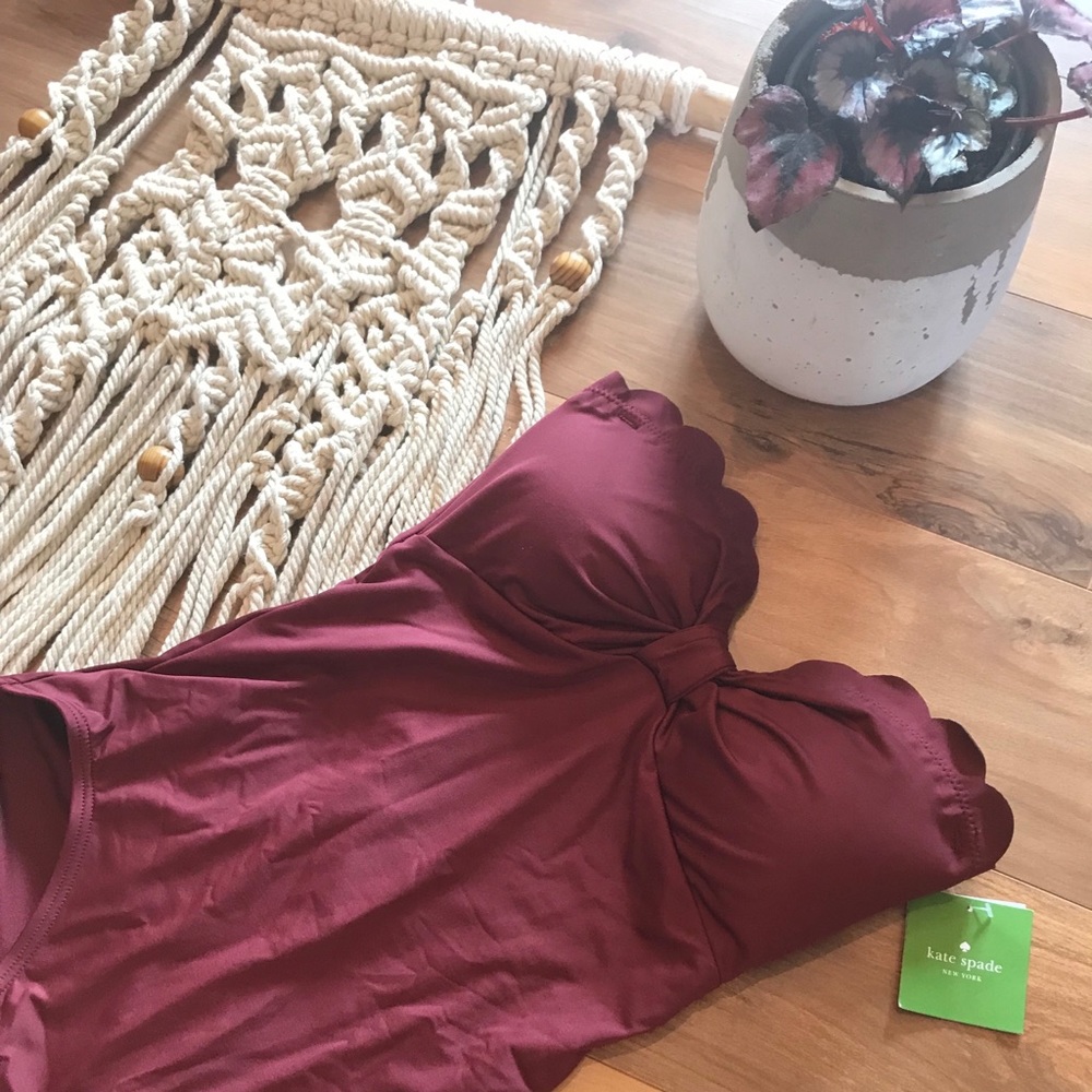 Kate Spade scallop trim one piece swimsuit S